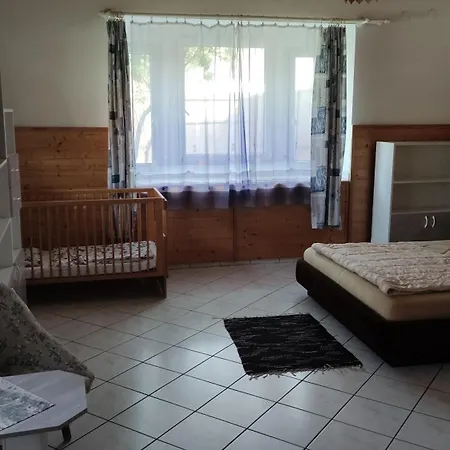 Apartman Balaton Bazalt Vendeghaz